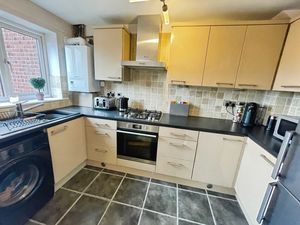 Kitchen- click for photo gallery